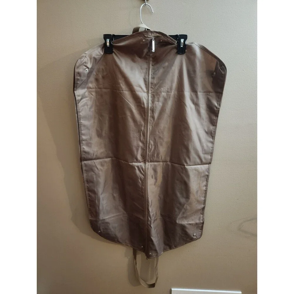 Burberry Nylon Full Zip Clothing Garment Bag in Khaki 40
